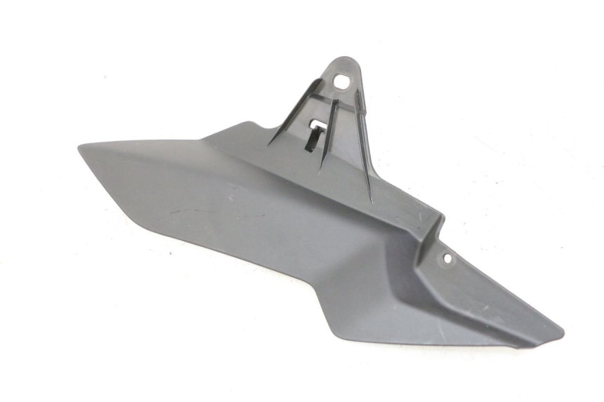 photo de RECHTER ZIJFRAMEKAP YAMAHA XMAX X-MAX 125 (2021 - 2025) - Hoofdaanzicht