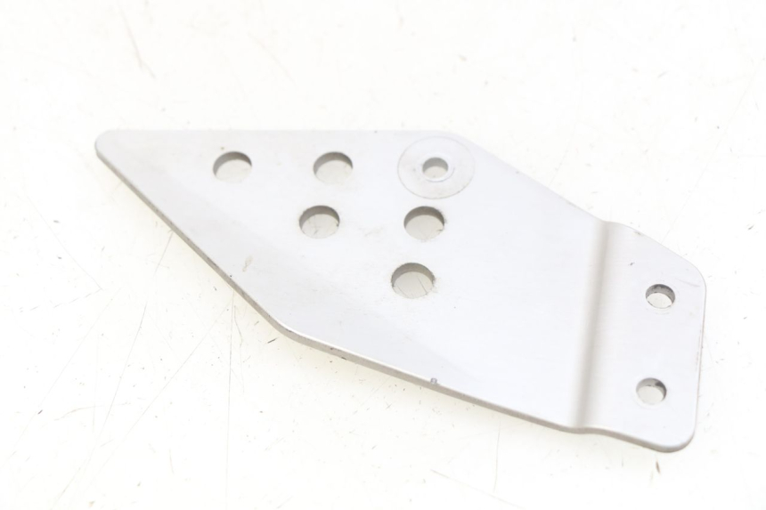 photo de RECHTER ZIJFRAMEKAP KAWASAKI Z 750 (2007 - 2013) - Detail van het onderdeel