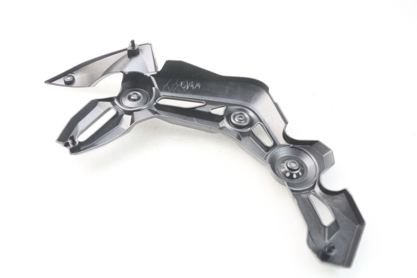 photo de RECHTER ZIJFRAMEKAP KAWASAKI Z Z900 900 (2017 - 2019) - Detail van het onderdeel