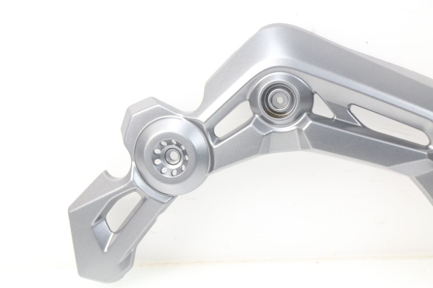 photo de RECHTER ZIJFRAMEKAP KAWASAKI Z Z900 900 (2017 - 2019) - Overzicht