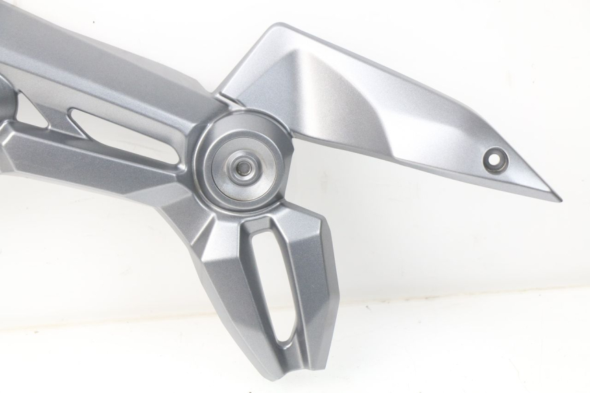 photo de RECHTER ZIJFRAMEKAP KAWASAKI Z Z900 900 (2017 - 2019) - Bevestigingspunten