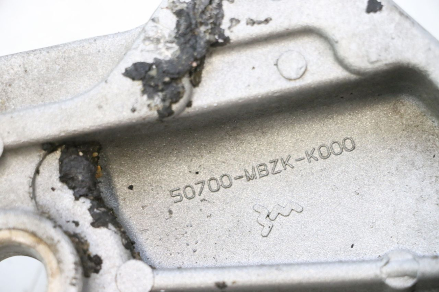 photo de LINKER ZIJFRAMEDEKSEL HONDA CB F HORNET 600 (2005 - 2006) - Detail van het onderdeel