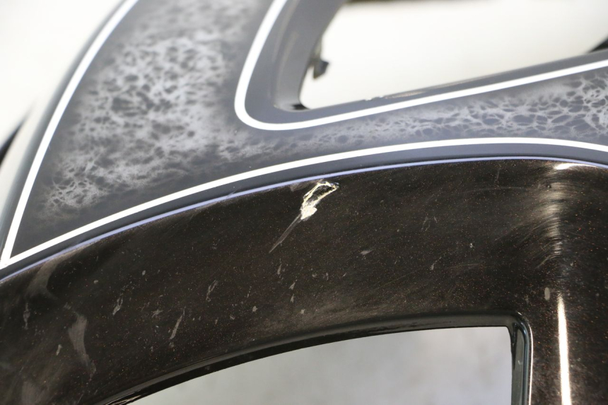 photo de LINKER ZIJFRAMEDEKSEL CAN-AM SPYDER RS 1000 (2008 - 2012) - Kenmerkende details