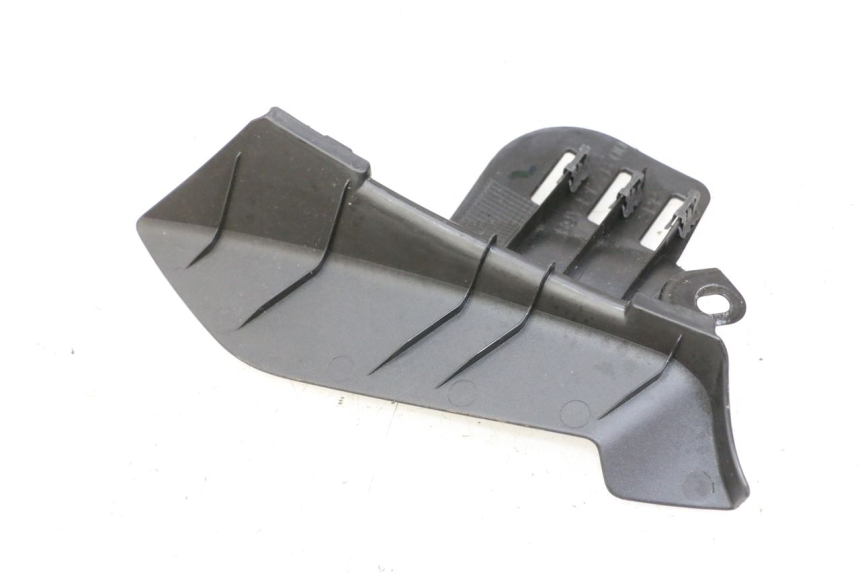 photo de LINKER ZIJFRAMEKAP YAMAHA XMAX X-MAX 125 (2021 - 2025) - Zoom op gebruiksstaat