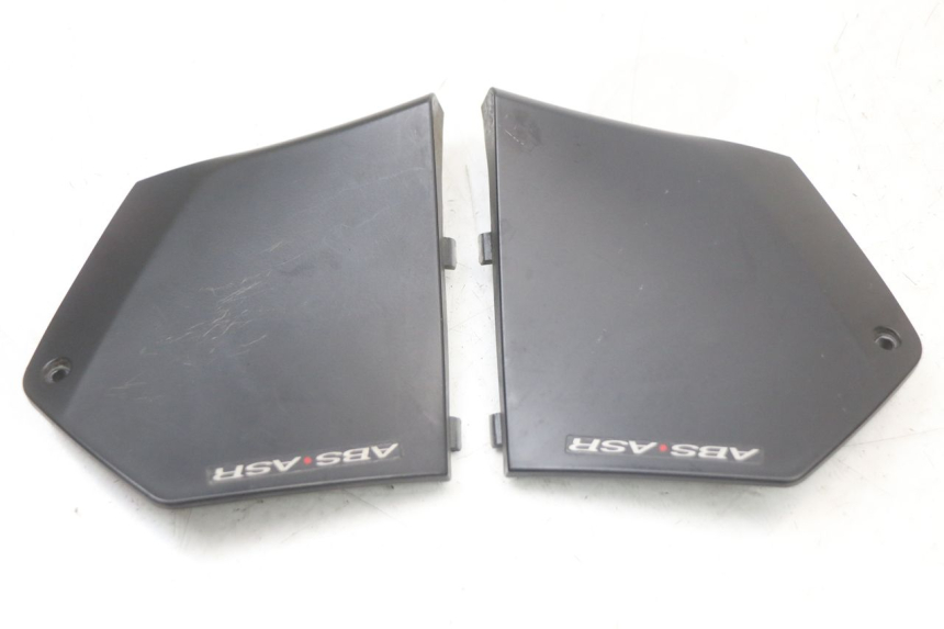 photo de Zijkap frame PIAGGIO MP3 HPE 350 (2018 - 2020) - Detail van het onderdeel