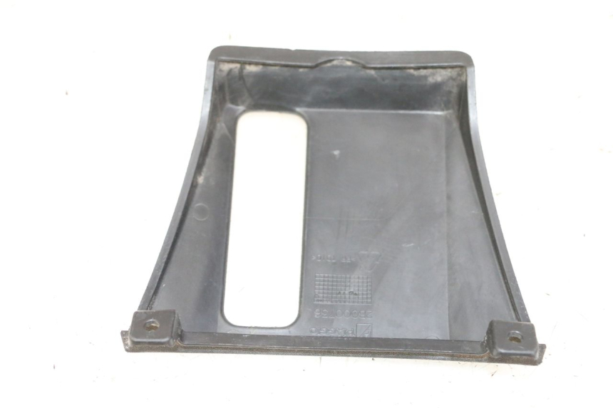 photo de ZIJFRAMEKAP PIAGGIO MP3 500 (2014 - 2017) - Detail van het onderdeel