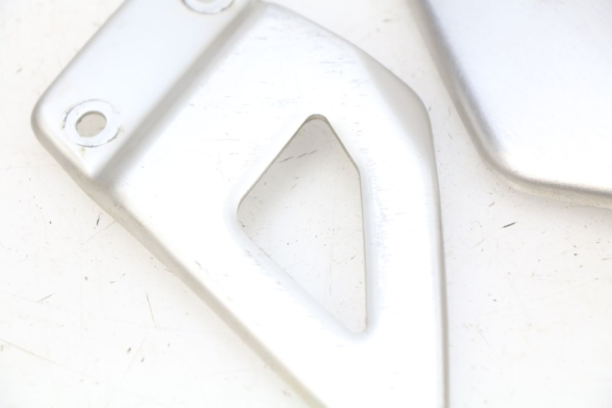 photo de ZIJFRAMEKAP SUZUKI SV N 650 (1999 - 2002) - Zoom op gebruiksstaat