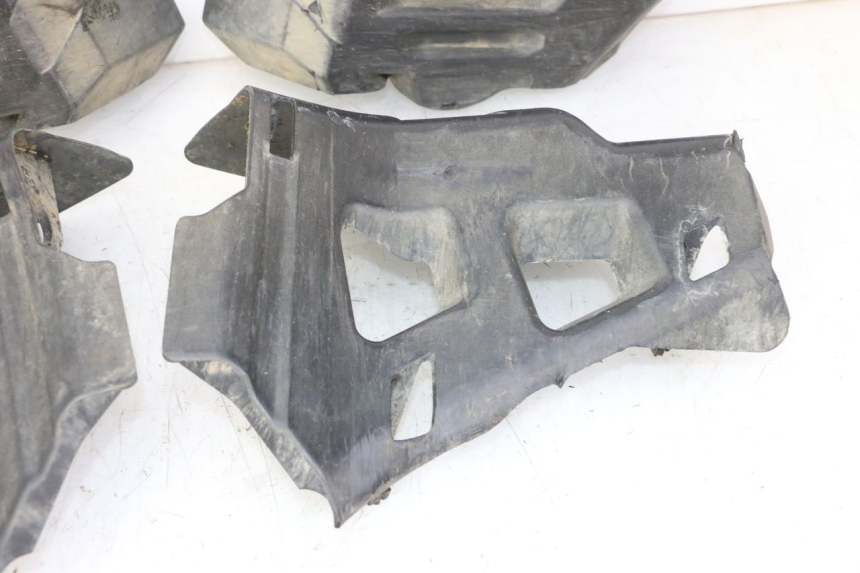 photo de ZIJFRAMEKAP YAMAHA YFM GRIZZLY 550 (2008 - 2015) - Kenmerkende details