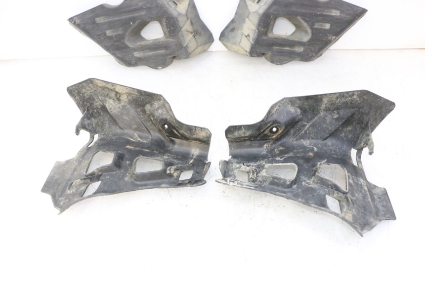 photo de ZIJFRAMEKAP YAMAHA YFM GRIZZLY 550 (2008 - 2015) - Markeringen en referenties