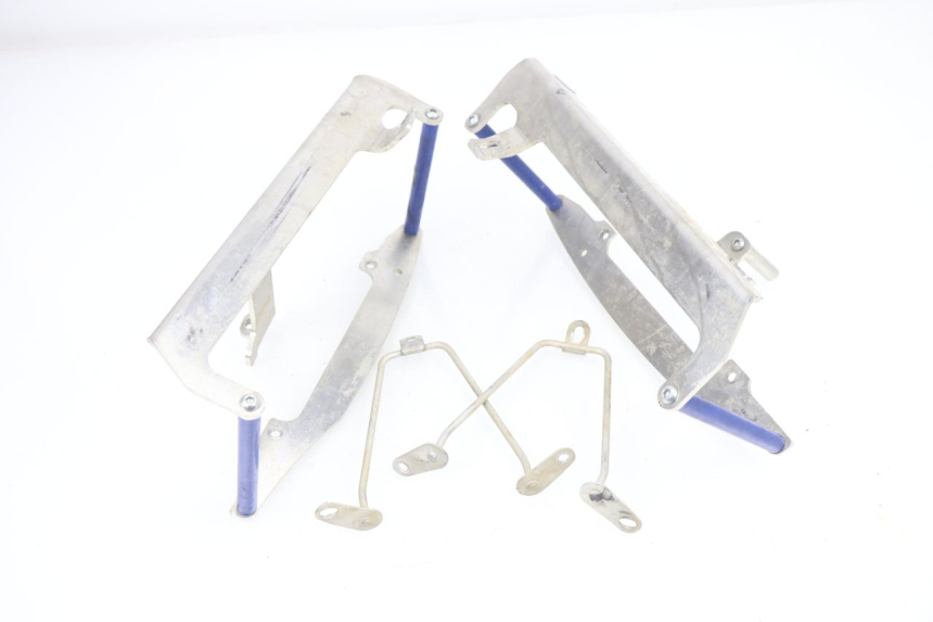 photo de Zijkap frame YAMAHA YZF YZ-F 450 (2006 - 2009) - Detail van het onderdeel