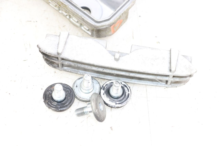 photo de KLEPDEKSEL HYOSUNG GV AQUILA 125 (2000 - 2009) - Technische close-up