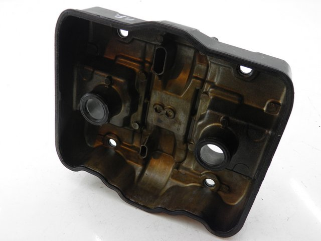 photo de ACHTERSTE KLEPDEKSEL HONDA VFR 750 (1990 - 1993) - Zoom op gebruiksstaat