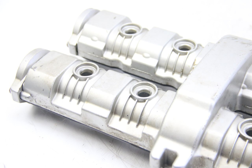 photo de KLEPDEKSEL YAMAHA FZS FAZER 600 (2001 - 2003) - Bevestigingspunten