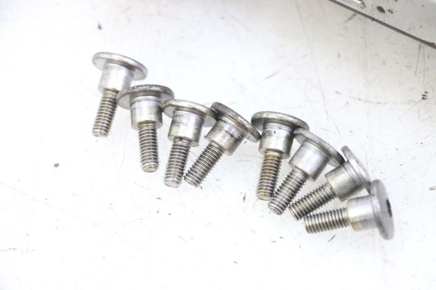 photo de KLEPDEKSEL YAMAHA FZS FAZER 600 (2001 - 2003) - Kenmerkende details