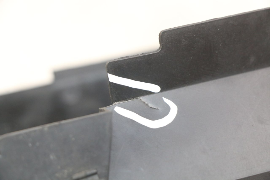 photo de CILINDERKAP KYMCO AGILITY 16+ 4T 50 (2018 - 2023) - Zoom op gebruiksstaat