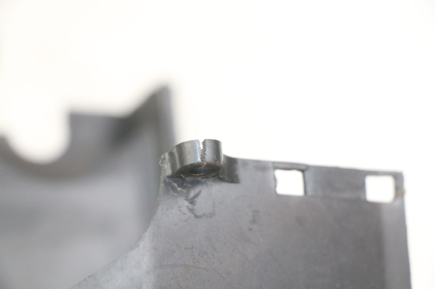 photo de CILINDERKAP PEUGEOT CITYSTAR AIR 125 (2014 - 2017) - Detail van het onderdeel