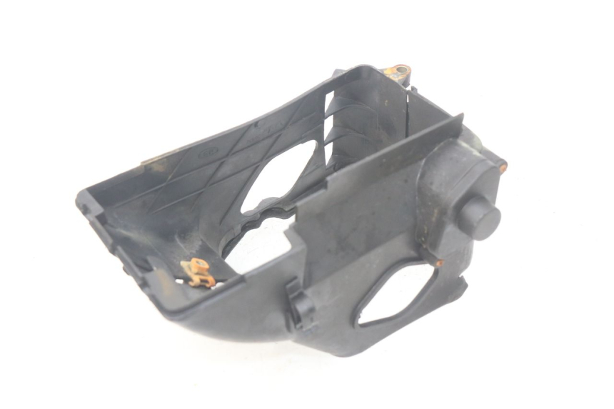 photo de CILINDERKAP PEUGEOT KISBEE 4T 50 (2010 - 2017) - Zoom op gebruiksstaat