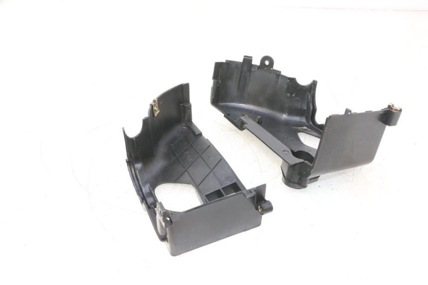 photo de CILINDERKAP JM MOTORS SANTANA 50 (2014 - 2023) - Bevestigingspunten