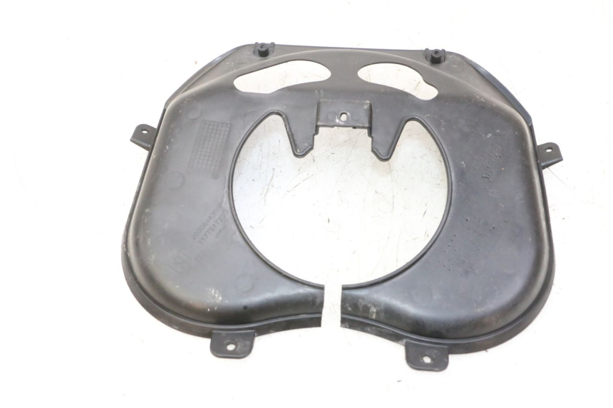 photo de VORKKAP PEUGEOT STREETZONE I NAKED 2T 50 (2018 - 2020) - Zoom op gebruiksstaat