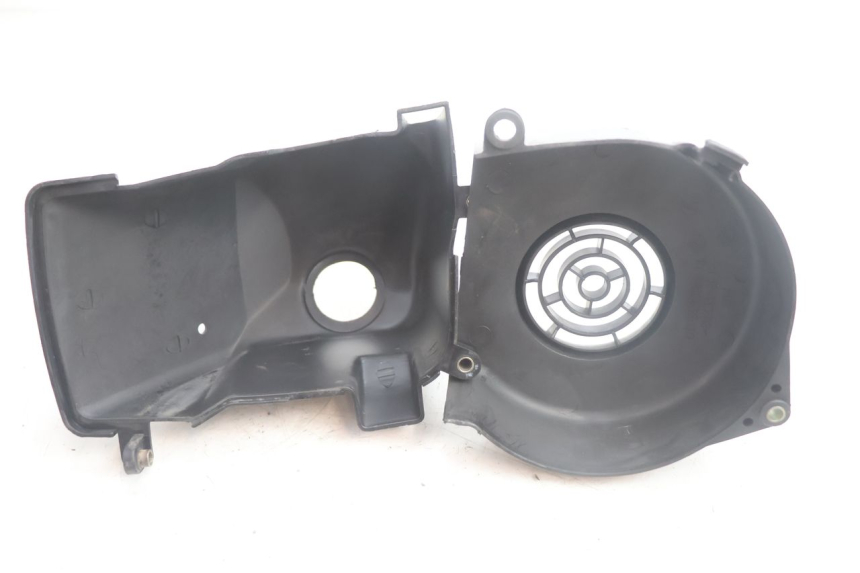 photo de MOTORKAP PEUGEOT KISBEE 2T 50 (2010 - 2017) - Bevestigingspunten