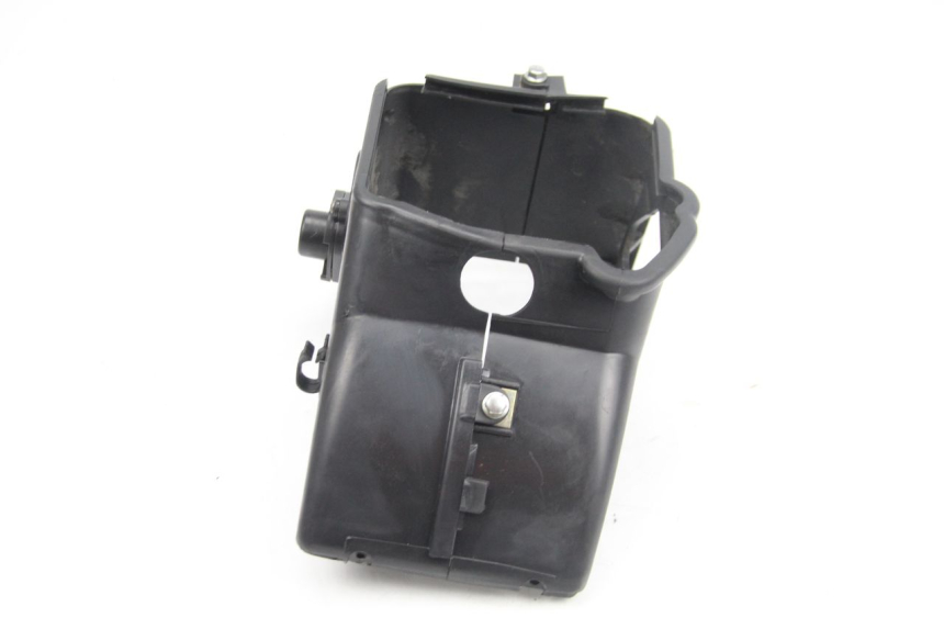 photo de MOTORKAP PEUGEOT KISBEE 4T 50 (2018 - 2022) - Zoom op gebruiksstaat