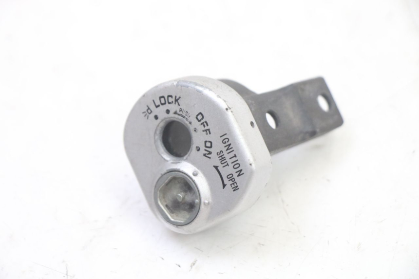 photo de NEIMAN KAPJE SUZUKI UH BURGMAN 125 (2002 - 2006) - Detail van het onderdeel