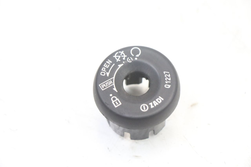 photo de NEIMAN KAPJE YAMAHA YP MAJESTY 125 (2007 - 2010) - Hoofdaanzicht