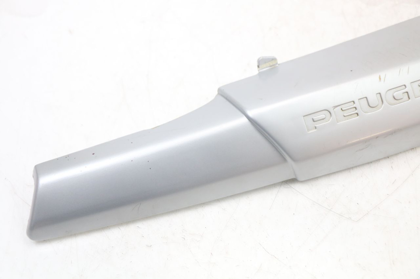 photo de RECHTER ZIJDE ONDERZITKAP PEUGEOT 103 VOGUE VS2 50 (2004 - 2017) - Detail van het onderdeel