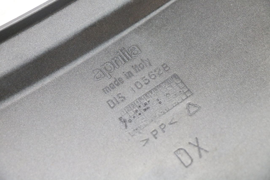 photo de RECHTER ZITPLAATDEKSEL APRILIA ATLANTIC 125 (2003 - 2009) - Technische close-up