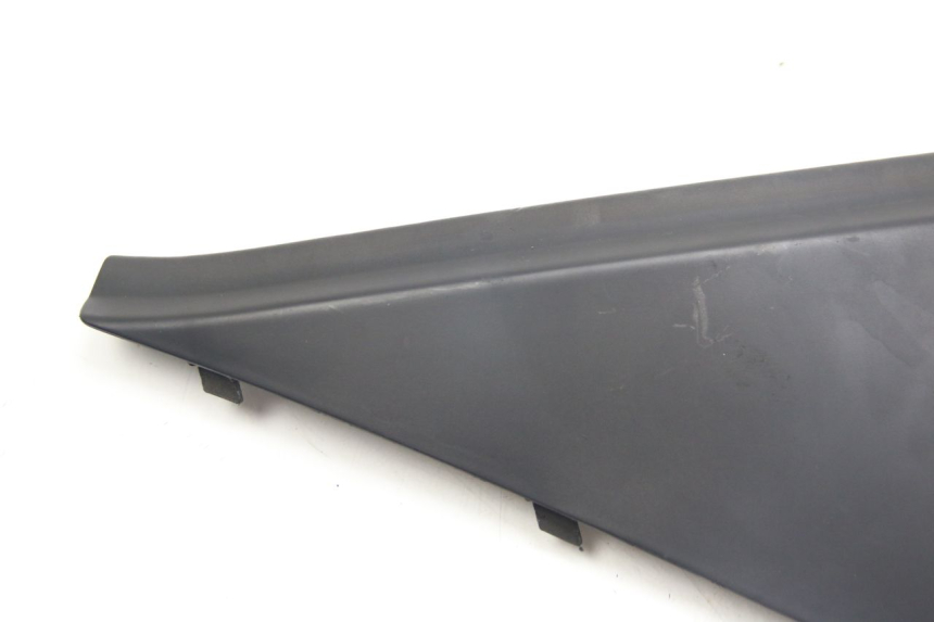 photo de RECHTER ZIJDE ONDERZITKAP APRILIA ATLANTIC 500 (2002 - 2003) - Zoom op gebruiksstaat