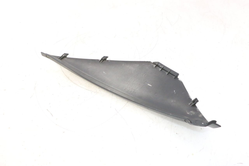 photo de RECHTE ONDERZADDEKSEL APRILIA ATLANTIC S 125 (2010 - 2013) - Technische close-up