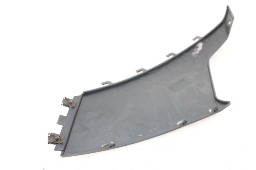 photo de RECHTER ZITBANKKAPJE BMW C1 125 (2000 - 2003) - Detail van het onderdeel