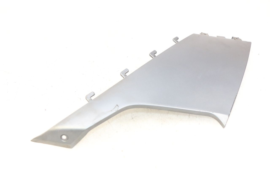 photo de RECHTER ZITBANKKAPJE BMW C1 125 (2000 - 2003) - Technische close-up