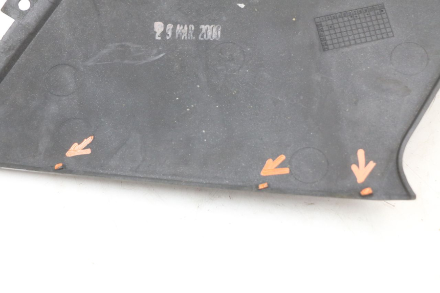 photo de RECHTER ZITBANKKAPJE BMW C1 125 (2000 - 2003) - Technische close-up