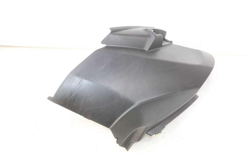 photo de RECHTER ZIJDE ONDERZITDEKSEL PEUGEOT CITYSTAR AIR 125 (2014 - 2017) - Overzicht