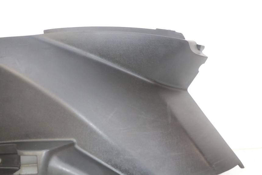 photo de RECHTER ZIJDE ONDERZITDEKSEL PEUGEOT CITYSTAR AIR 125 (2014 - 2017) - Gecontroleerd onderdeel