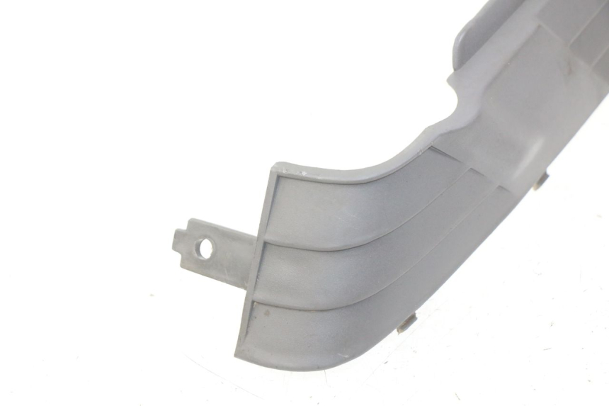 photo de RECHTER ZIJDE ONDERZITKAP SUZUKI CP 80 (1985 - 1996) - Zoom op gebruiksstaat