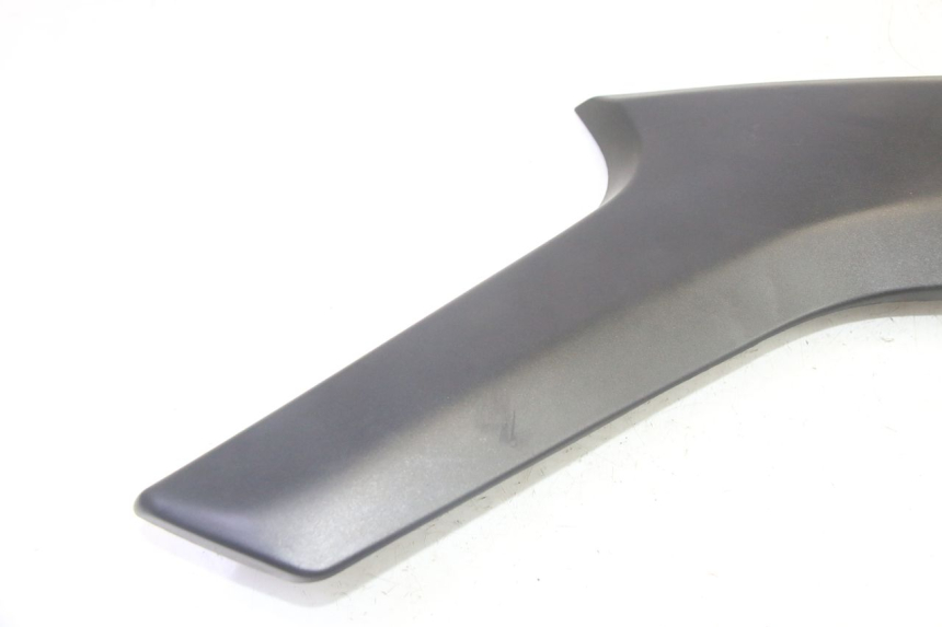 photo de RECHTER ZITBANKKAPJE SUZUKI DL V STROM 1000 (2002 - 2007) - Detail van het onderdeel