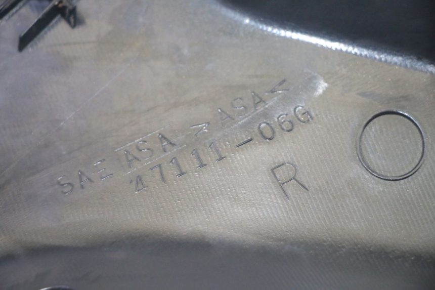 photo de RECHTER ZITBANKKAPJE SUZUKI DL V STROM 1000 (2002 - 2007) - Staat van het oppervlak