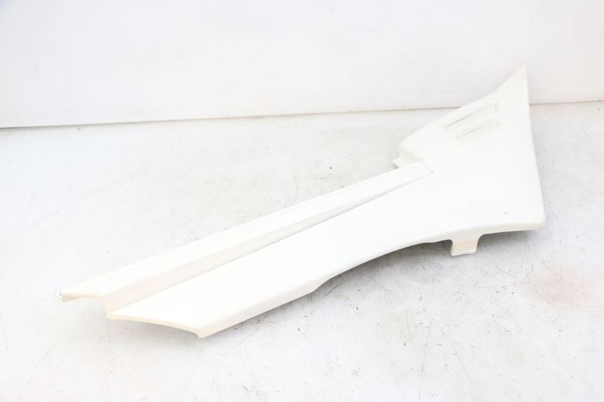 photo de RECHTER ONDERZITKAPJE YAMAHA FJ 36Y 1100 (1984 - 1985) - Detail van het onderdeel