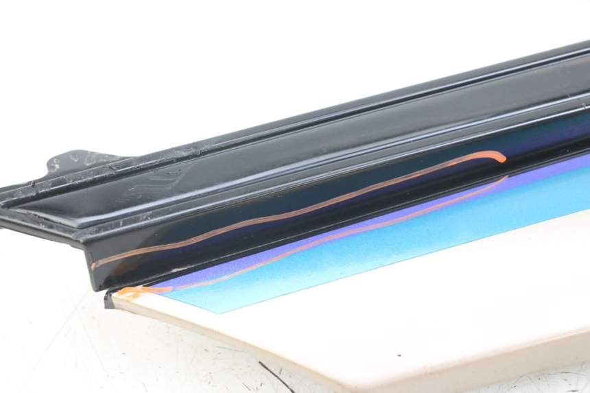 photo de RECHTER ZITPLAATDEKSEL YAMAHA FJ 3CX 1200 (1986 - 1996) - Zoom op gebruiksstaat