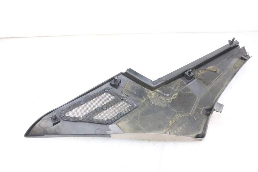 photo de RECHTER ZITPLAATDEKSEL YAMAHA FJ 3CX 1200 (1986 - 1996) - Staat van het oppervlak