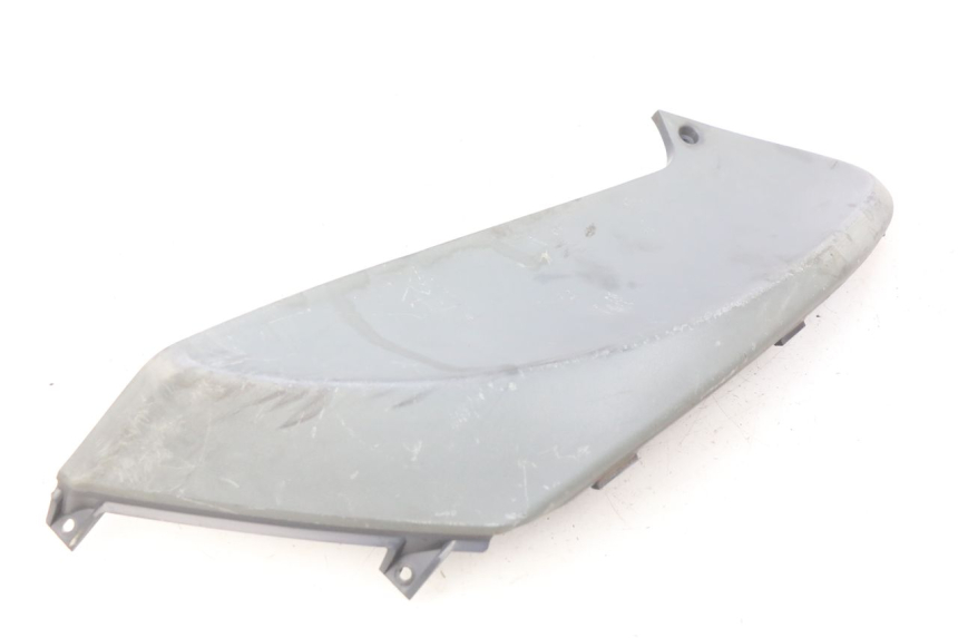 photo de RECHTER ZIJDE ONDERZITKAP PIAGGIO FLY 100 (2006 - 2010) - Andere kijkhoek