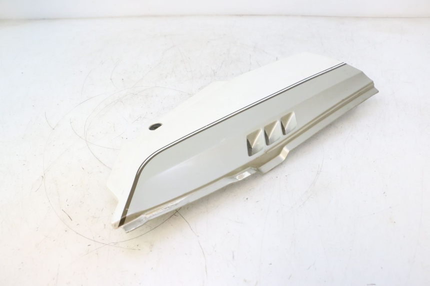 photo de RECHTE ONDERZITKAP KAWASAKI GPX F ZX750F 750 (1986 - 1990) - Overzicht