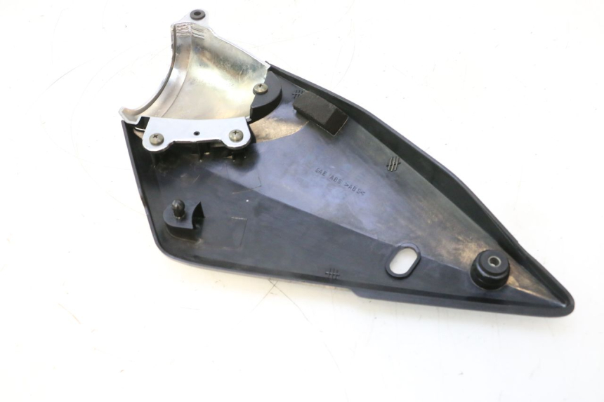 photo de RECHTE ONDERZADDEKSEL SUZUKI GSF N BANDIT 1200 (2001 - 2005) - Zoom op gebruiksstaat