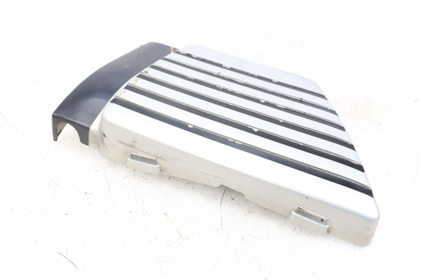 photo de RECHTER ONDERZITKAPJE SUZUKI GSX E 250 (1982 - 1983) - Overzicht