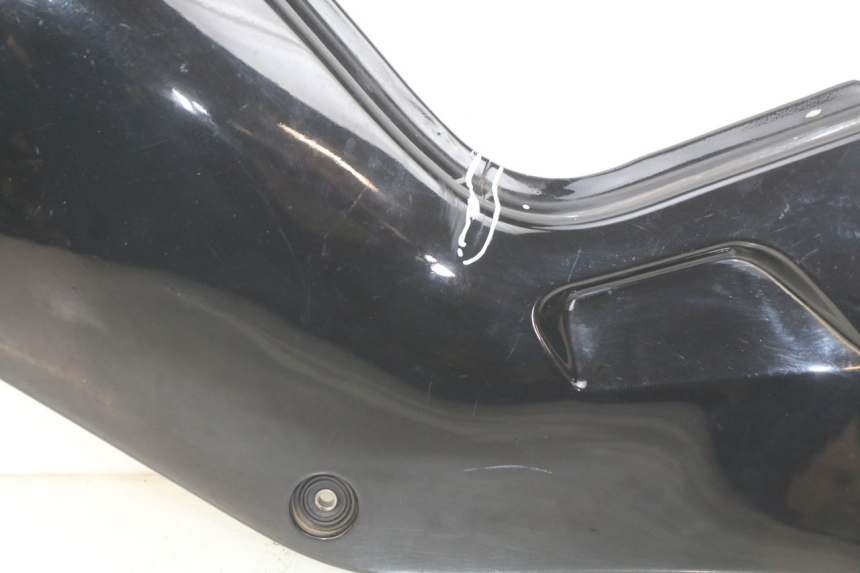 photo de RECHTER ZIJDE ONDERZITPLAATDEKSEL SUZUKI GSX-F GSX  F 1100 (1988 - 1994) - Markeringen en referenties