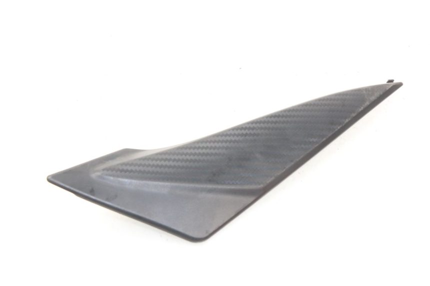 photo de RECHTER ONDERZITKAPJE SUZUKI GSX-R GSXR 750 (2011 - 2016) - Detail van het onderdeel