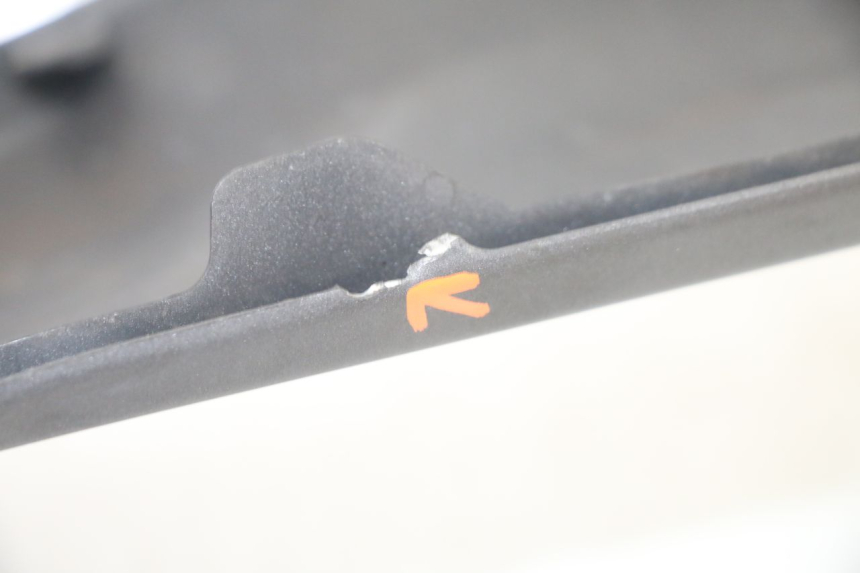 photo de RECHTER ONDERZITKAPJE HONDA FORZA 125 (2021 - 2025) - Overzicht