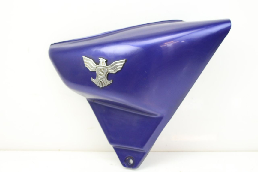 photo de RECHTER ZIJDE ONDERZITDEKSEL SYM HUSKY 125 (1999 - 2005) - Hoofdaanzicht